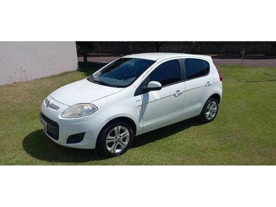 FIAT PALIO 1.0 MPI ATTRACTIVE 8V FLEX 4P MANUAL FIAT PALIO 1.0 MPI ATTRACTIVE 8V FLEX 4P MANUAL